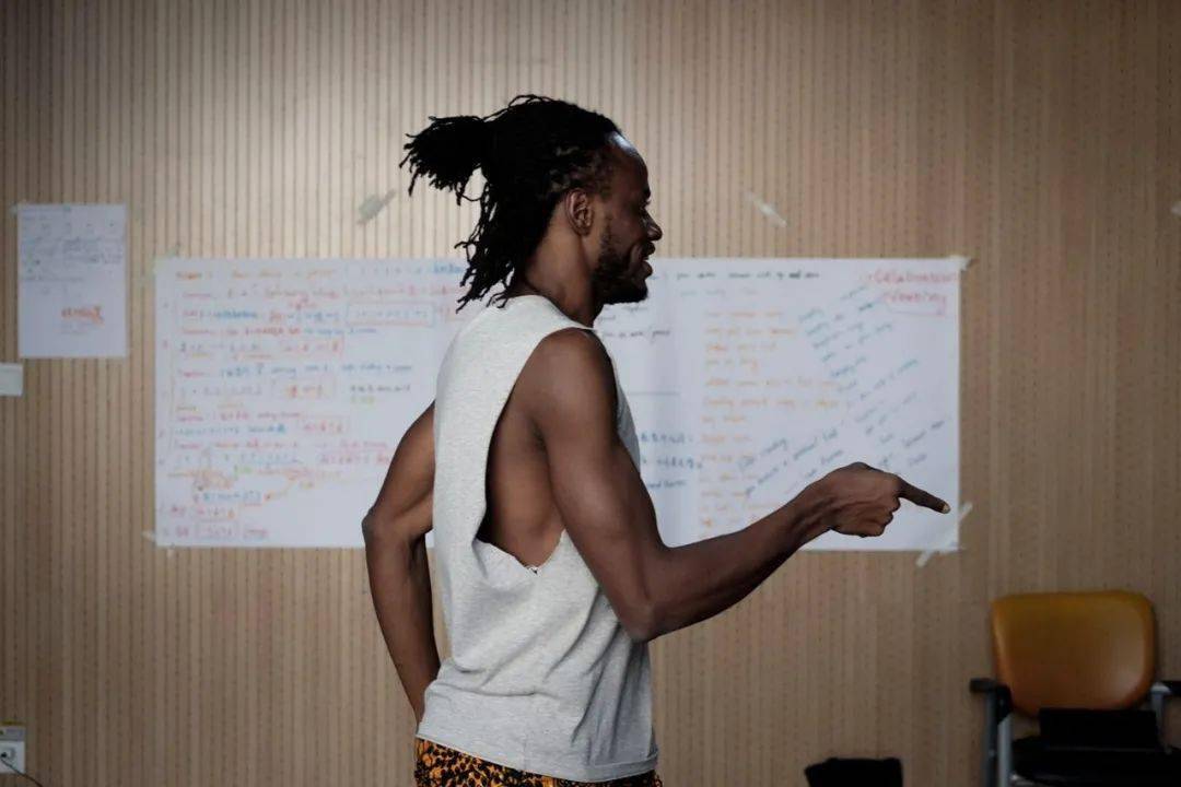 2021舞剧《摔在地上的世界》北京站演出介绍、订票方式