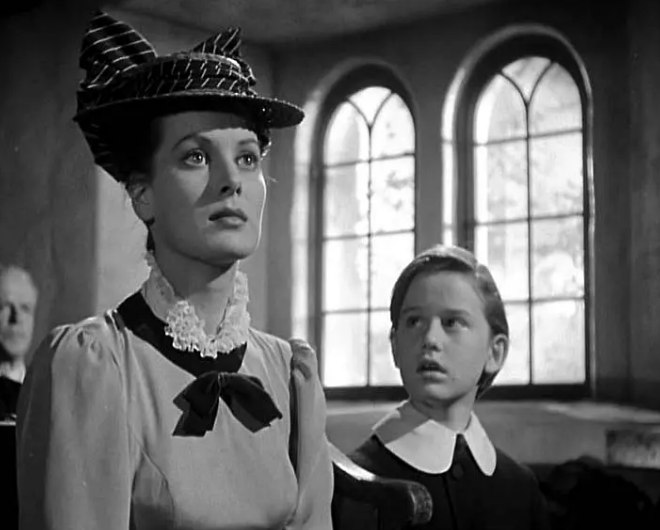 《青山翠谷》：旧时代的挽歌