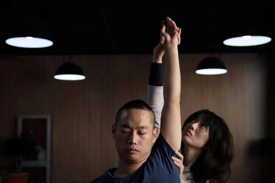 2021舞剧《摔在地上的世界》北京站演出介绍、订票方式