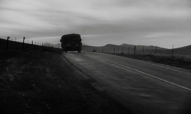 《愤怒的葡萄》：披着现实外衣的理想主义作品