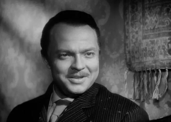 《公民凯恩》：无与伦比的视听语言