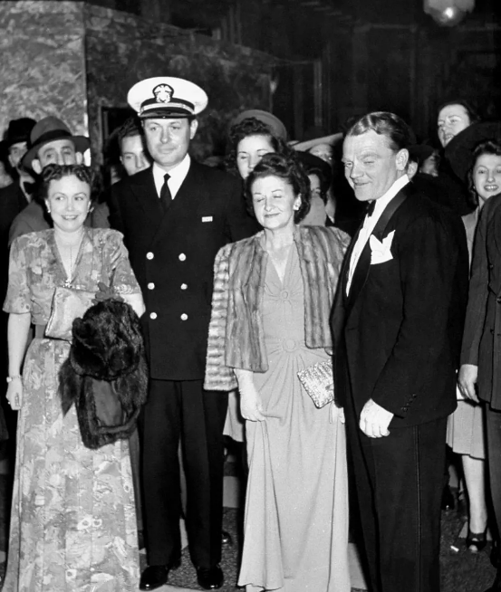 《胜利之歌》：富于美国主旋律色彩的人物传记片