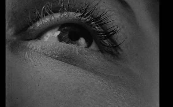 《午后的迷惘》：实验电影所展现的女性梦境