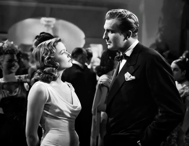 《罗娜秘记》：关于爱恋的两个教训