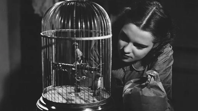 《豹人》：气氛营造黑暗阴影中的人物