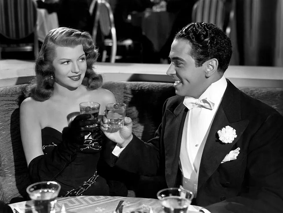 美国经典的惊悚黑色电影：《荡妇姬黛》