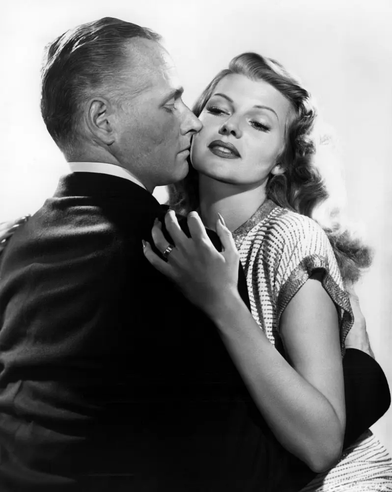 美国经典的惊悚黑色电影：《荡妇姬黛》