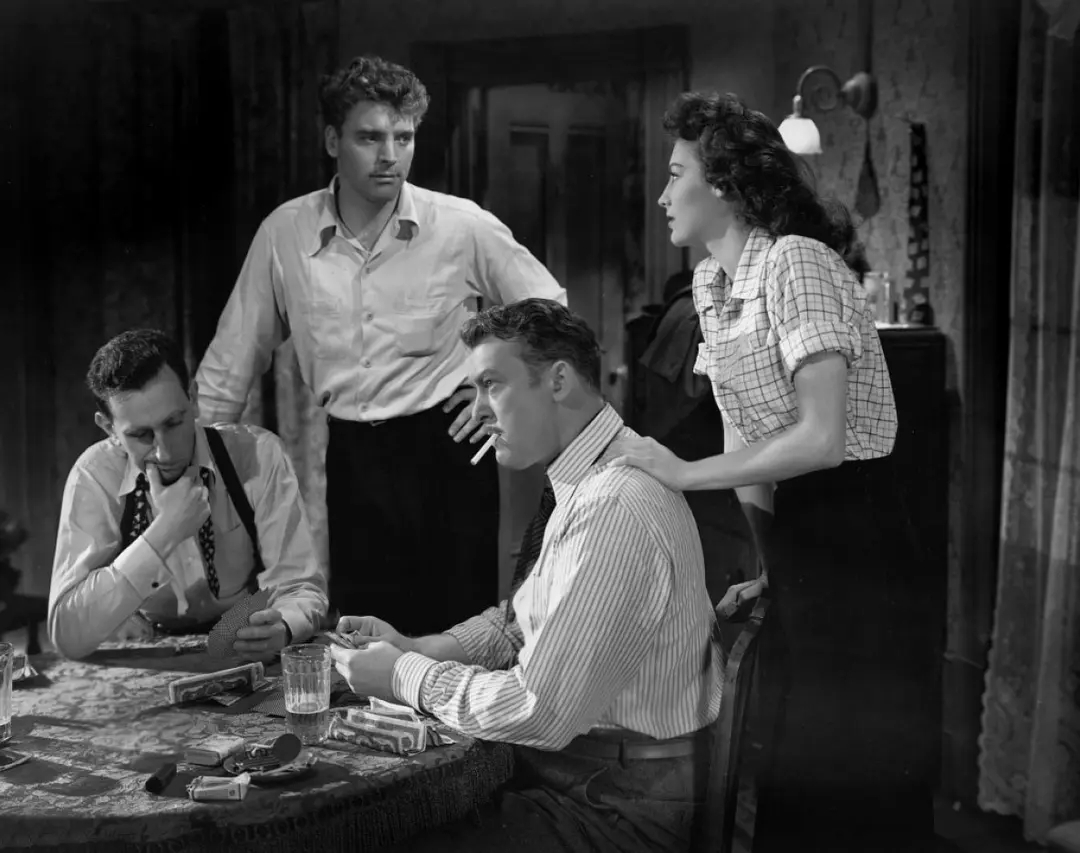 黑色电影的典范：《杀人者》