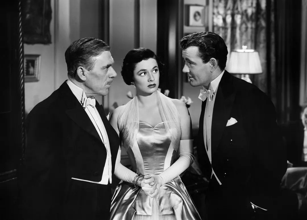 用细节致胜黑色惊悚犯罪电影：《火车怪客》