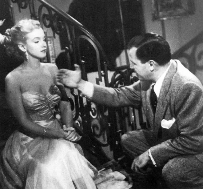 《彗星美人》:美国经典女性影片 《彗星美人》:美国经典女性影片