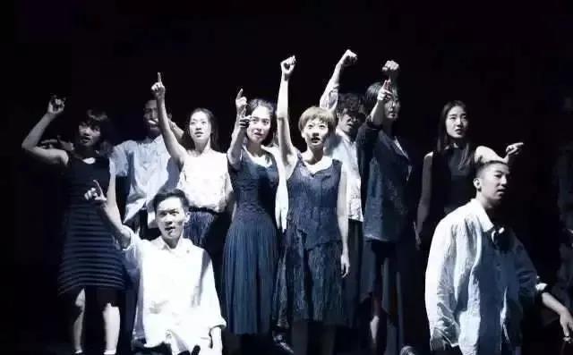 2022话剧《我爱XXX》与《年轻的野兽》南京站剧情简介/票价/时间