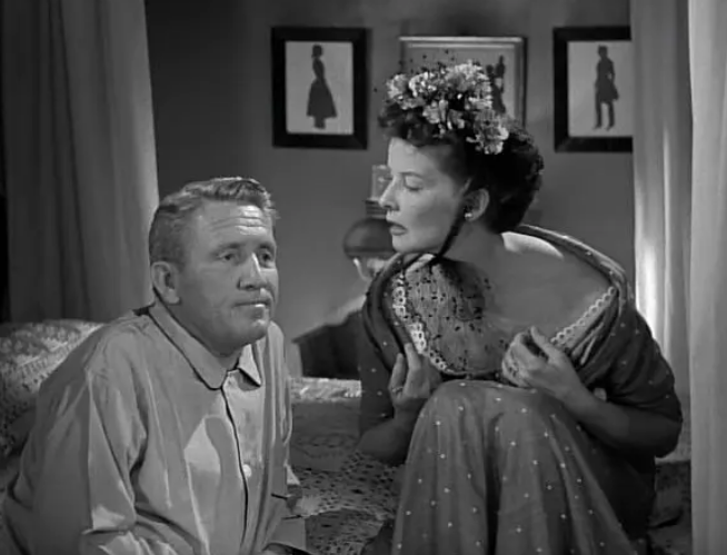 《亚当的肋骨》：关于女权、婚姻、法律的喜剧