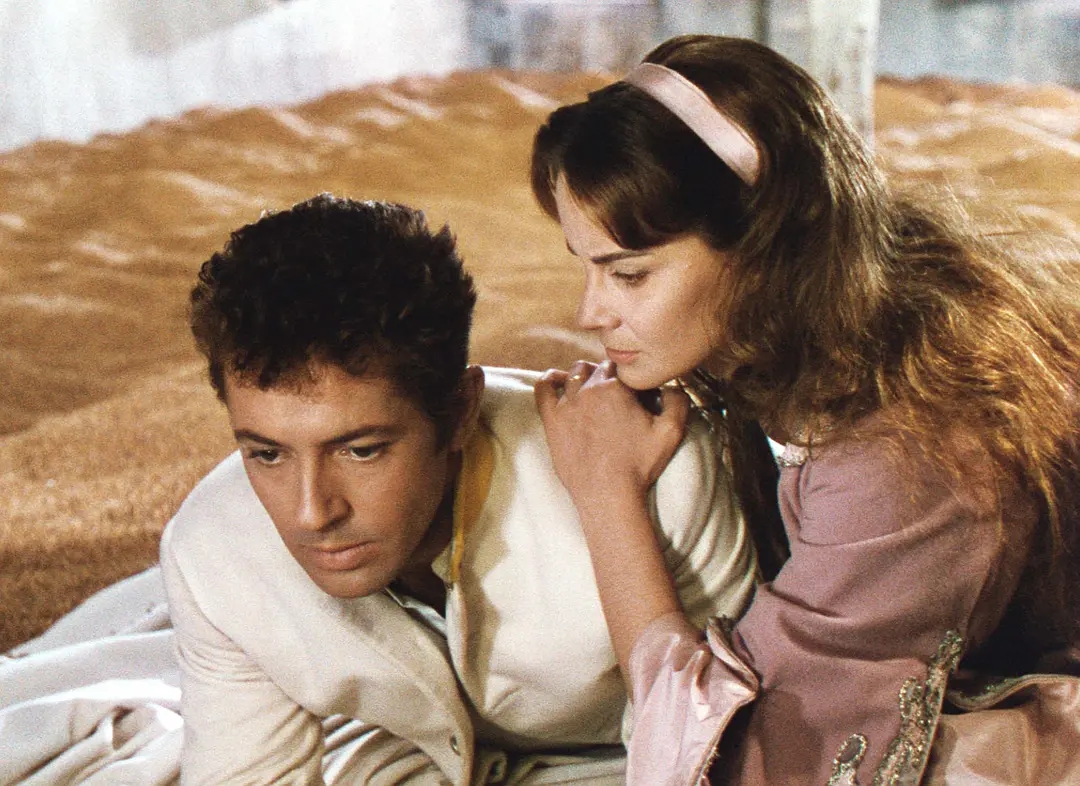 非理性的爱与战争:《战国妖姬》 非理性的爱与战争:《战国妖姬》