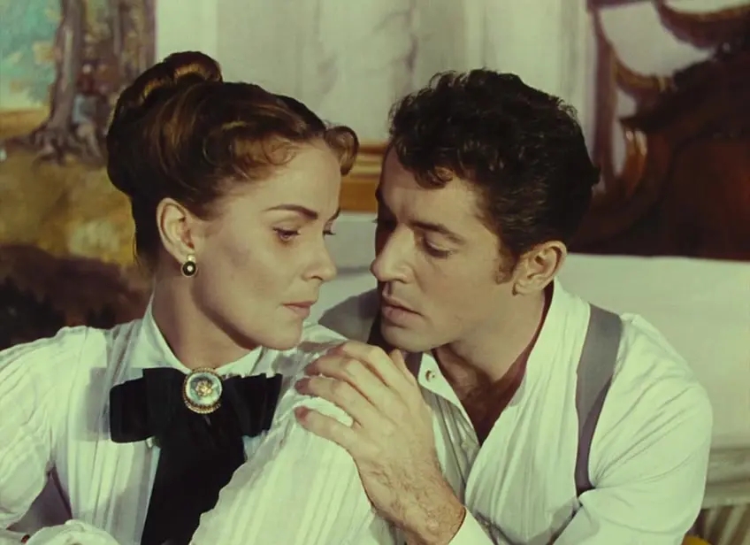 非理性的爱与战争:《战国妖姬》 非理性的爱与战争:《战国妖姬》