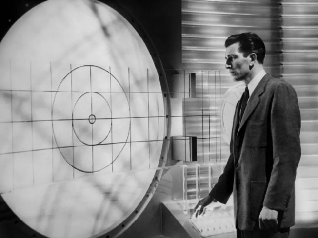 《地球停转之日》：用黑色电影技巧拍科幻片