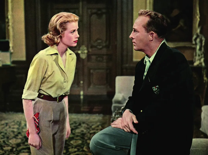 《上流社会》：歌舞片版的费城故事