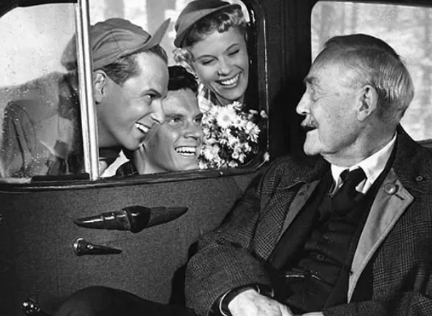 《野草莓》:伯格曼的艺术巅峰之作 《野草莓》:伯格曼的艺术巅峰之作