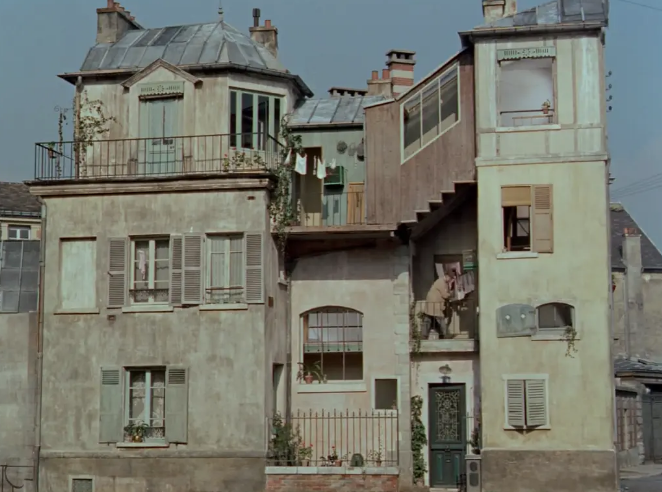 《我的舅舅》：现代主义的荒诞聚合