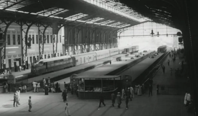 《开罗车站》：埃及新现实主义佳作