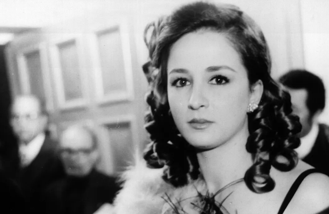 《开罗车站》：埃及新现实主义佳作