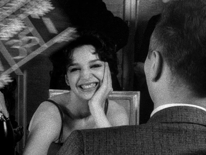 《影子》：无因的反叛与身份认同