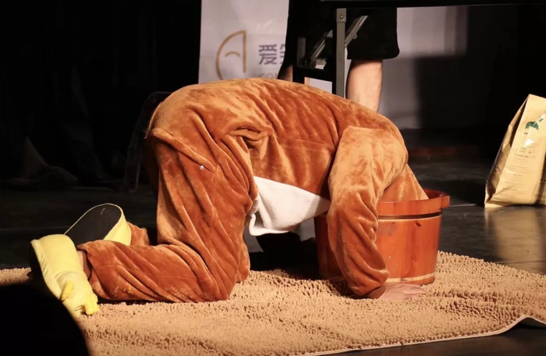 2022喜剧《原来我们都爱笑》杭州站演出介绍、订票入口 2022喜剧《原来我们都爱笑》杭州站演出介绍、订票入口