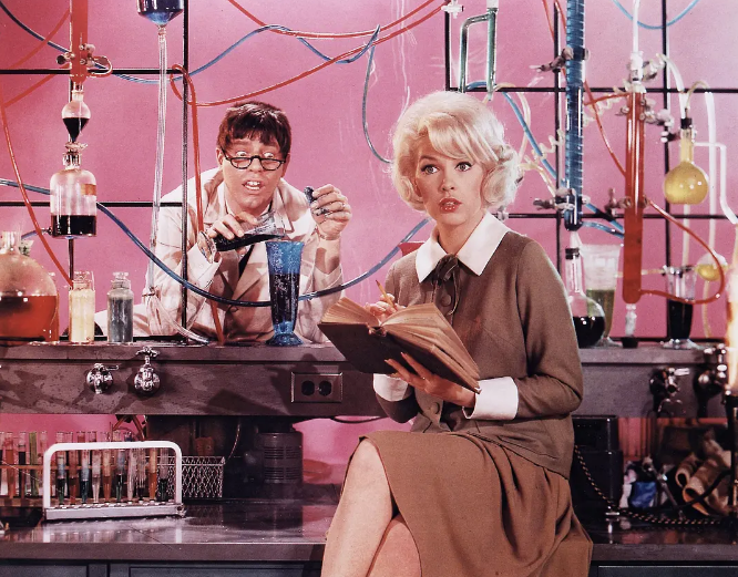 《疯狂教授》：故事性大于喜剧性