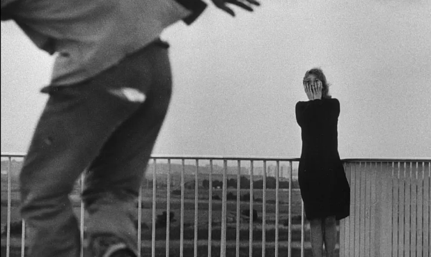 《堤》：记忆的任性组合