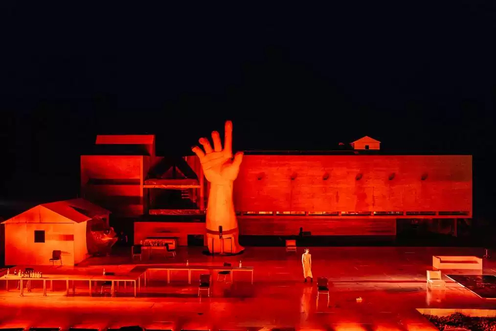 2022孟京辉戏剧作品《伤心咖啡馆之歌》-武汉站 2022孟京辉戏剧作品《伤心咖啡馆之歌》-武汉站