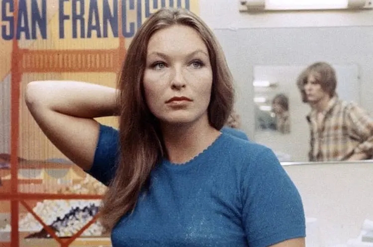 人性的极限与生活的琐事:《我知道的关于她的二三事》 人性的极限与生活的琐事:《我知道的关于她的二三事》