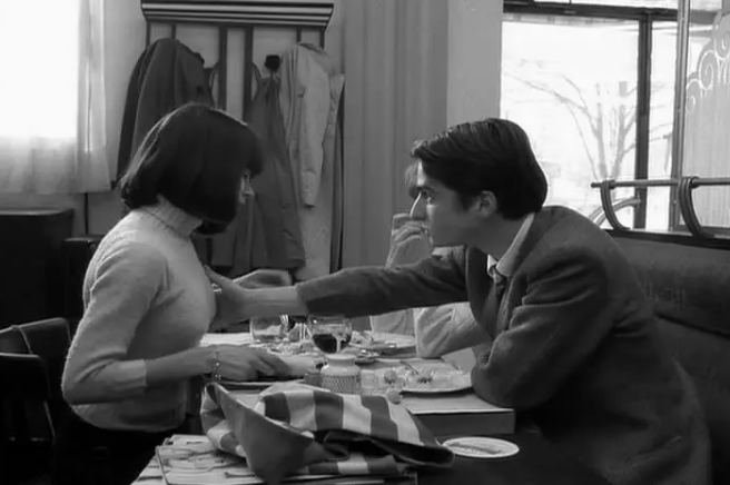 《男性，女性》：当代生活的美丽与幻觉