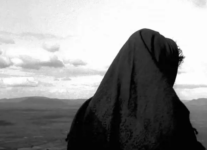 《黑上帝白魔鬼》：用歌词描述故事情节