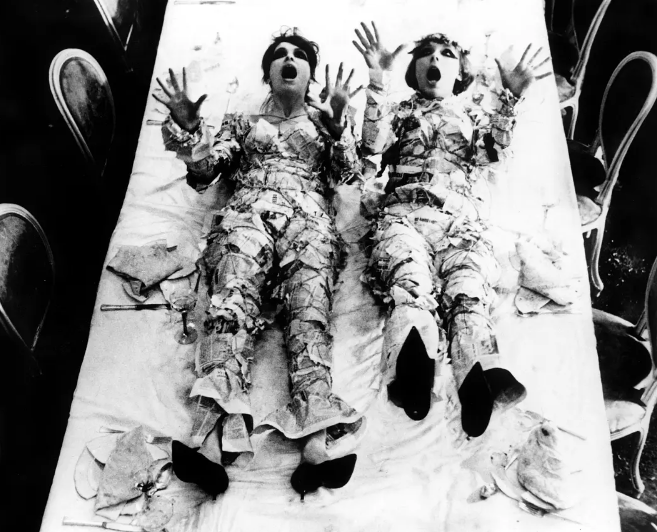 《雏菊》：独属于他们的破碎浪漫