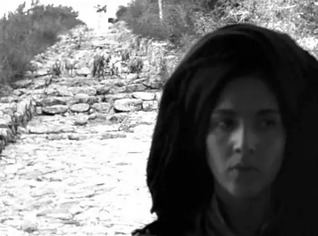 《黑上帝白魔鬼》：用歌词描述故事情节