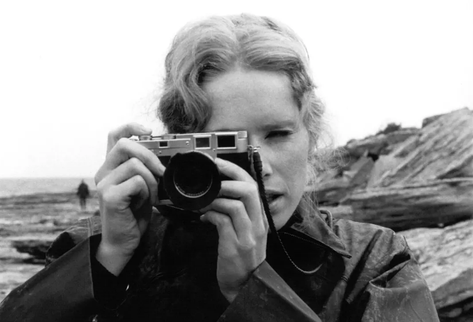 《假面》：人人都是一座孤岛