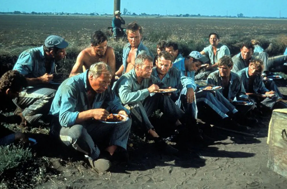 早期开创性的越狱电影：《铁窗喋血》