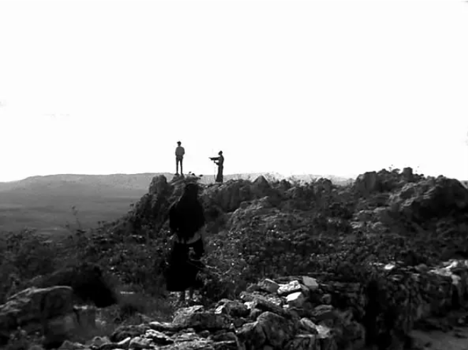 《黑上帝白魔鬼》：用歌词描述故事情节