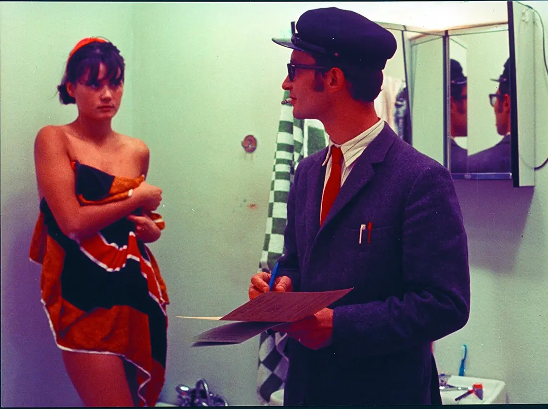 人性的极限与生活的琐事:《我知道的关于她的二三事》 人性的极限与生活的琐事:《我知道的关于她的二三事》