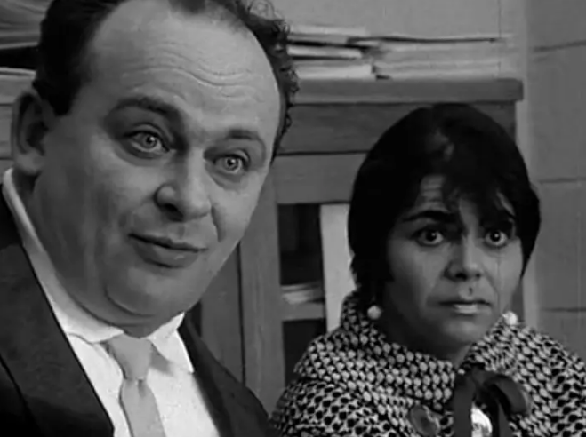 《高中》：教条对青春的束缚与破坏