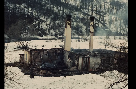 《消防员舞会》：舞会众生相