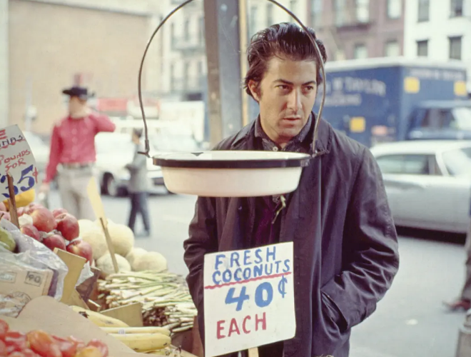 《午夜牛郎》：梦想总是被现实毁坏