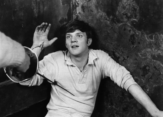 《如果》：处处是时代的缩影