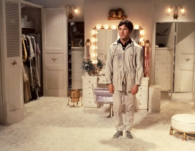 《毕业生》:好莱坞“反抗式”文化 《毕业生》:好莱坞“反抗式”文化