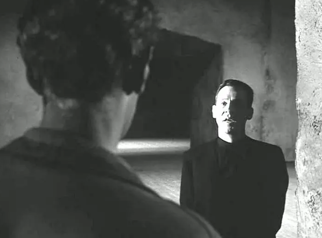 《豺狼时刻》：充满艺术气息的恐怖片