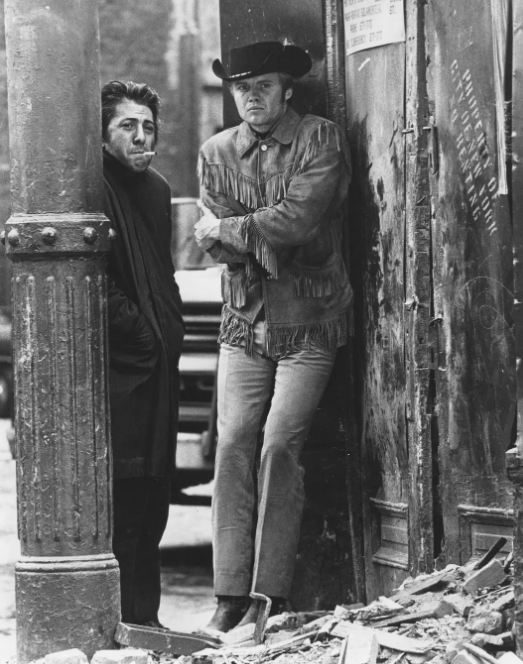 《午夜牛郎》：梦想总是被现实毁坏