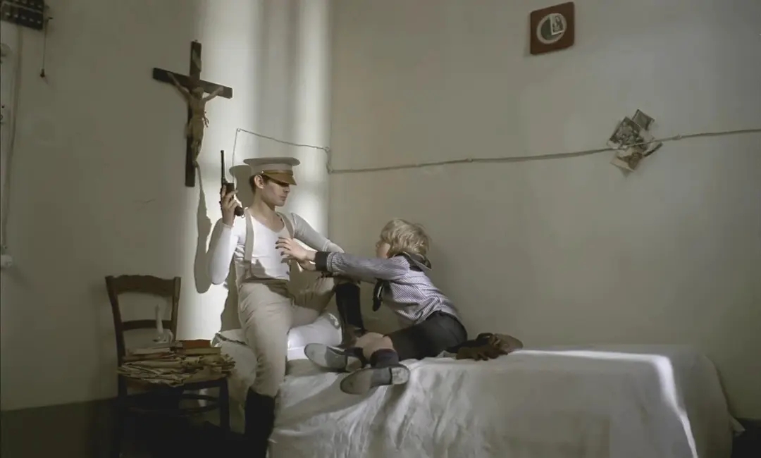 有关于命运的现代寓言故事：《同流者》