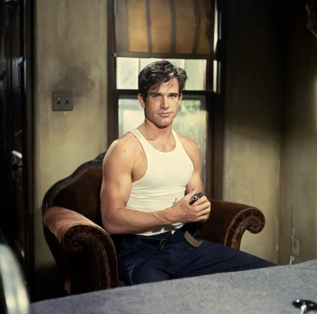 《邦妮和克莱德》:新好莱坞的开山之作 《邦妮和克莱德》:新好莱坞的开山之作