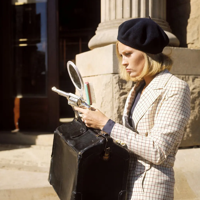 《邦妮和克莱德》:新好莱坞的开山之作 《邦妮和克莱德》:新好莱坞的开山之作