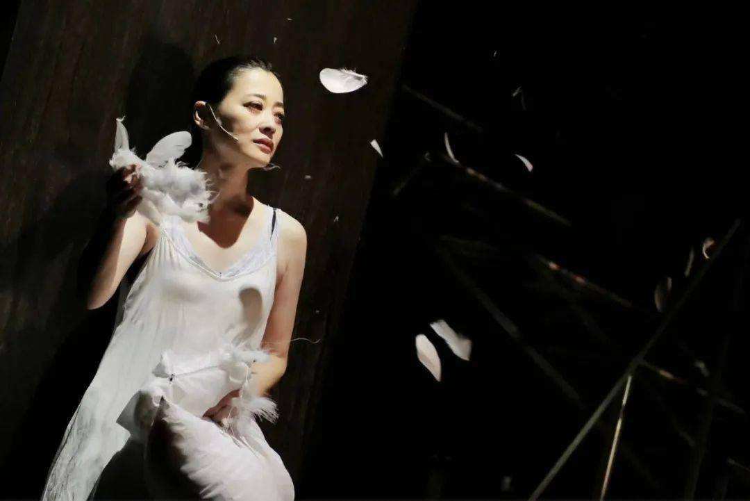 2022戏剧《红与黑》天津站剧情简介+门票+演出时间 2022戏剧《红与黑》天津站剧情简介+门票+演出时间