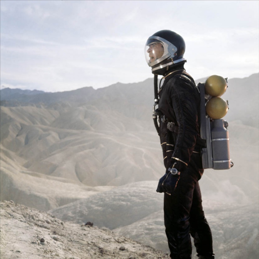 星期五的太空探险记：《鲁滨逊太空历险》